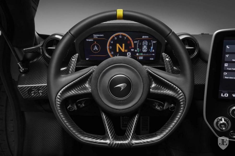 Панель приборов McLaren Senna (P15) 2018 года  (фото 82 из 84)